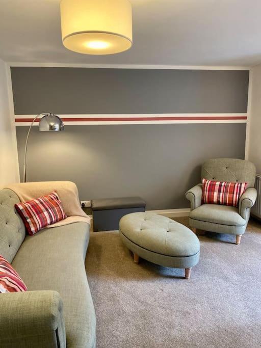 Rhubarb Retreat - Stylish House, Sleeps 5, 10 Mins To & Parking & Garden Casa vacanze *